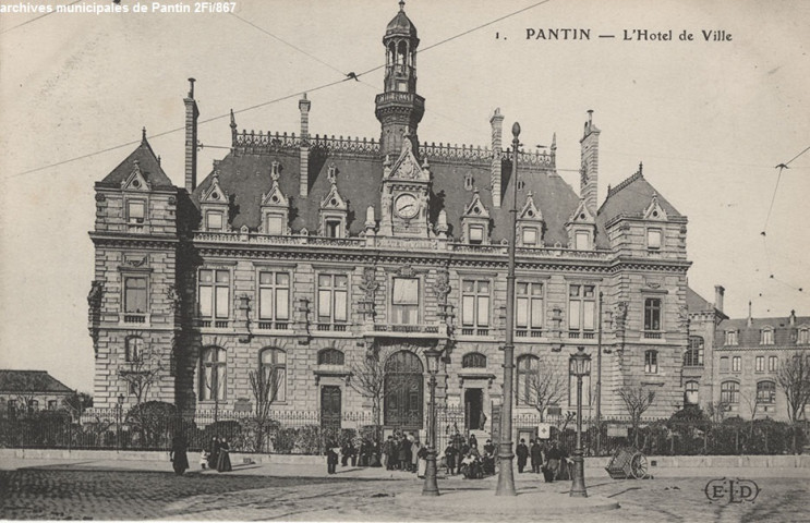 1. Pantin - L'hôtel de ville.