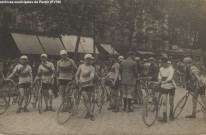 (équipe cycliste de Pantin, tramway, rue des Pommiers)