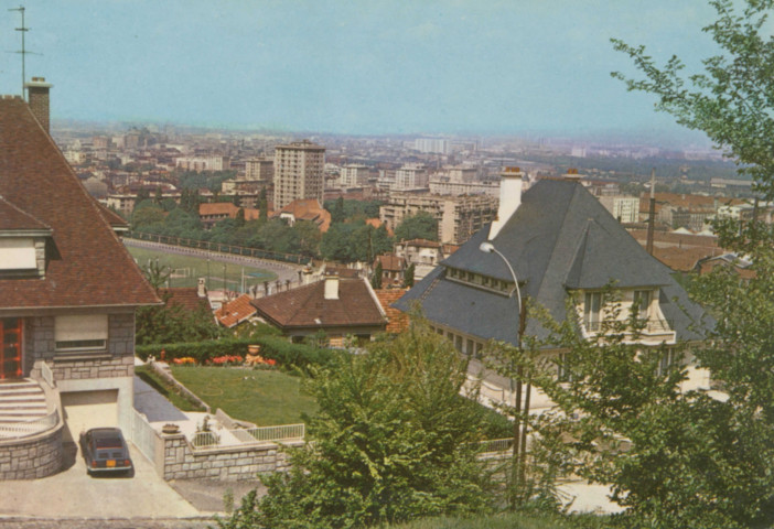 Panorama de Pantin pris depuis les hauteurs de la rue Henri-Barbusse des Lilas.