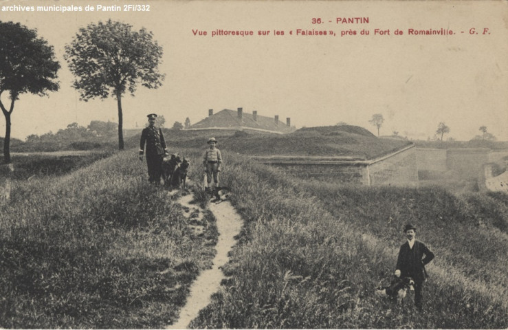 36. Pantin - Vue pittoresque sur les "falaises" près du Fort de Romainville.